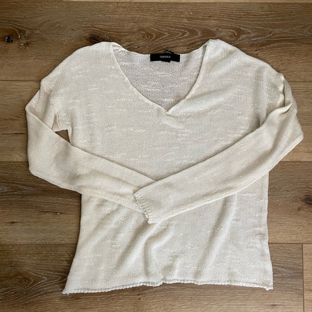 oversized light sweater
